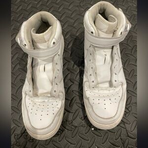 NIKE AIR FORCE 1 Mid ‘07 LE (CW 2289-111) - men’s size  10,5